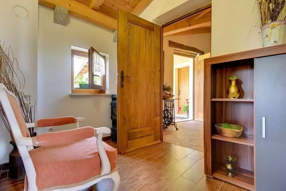 Villa 350m² in Croatia, Grdoselo. Priced at 700000€ rent photo-15