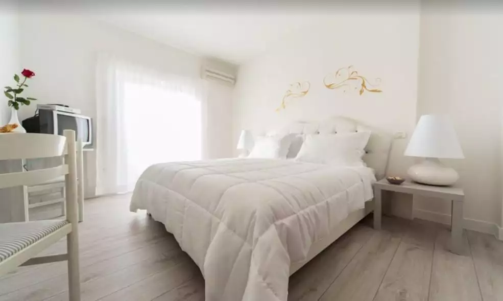 Hotels 1067m² in Croatia, Umag. Priced at 2800000€ rent photo-5