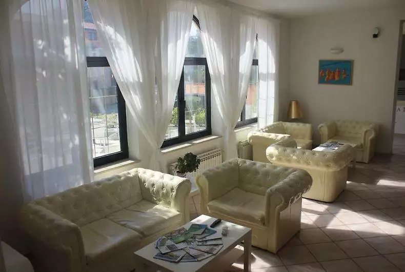 Hotels 1067m² in Croatia, Umag. Priced at 2800000€ rent photo-7