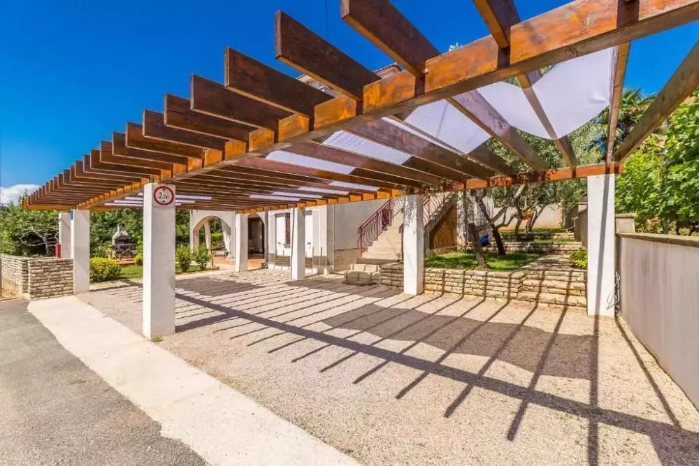 Hotels 282m² in Croatia, Krka. Priced at 623000€ rent photo-6