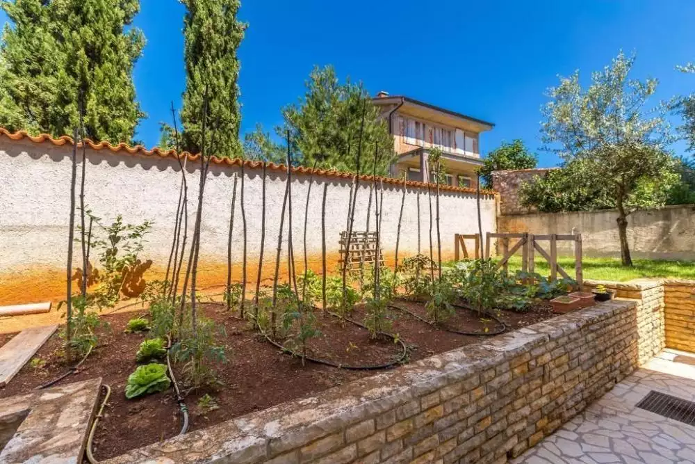 Hotels 282m² in Croatia, Krka. Priced at 623000€ rent photo-9