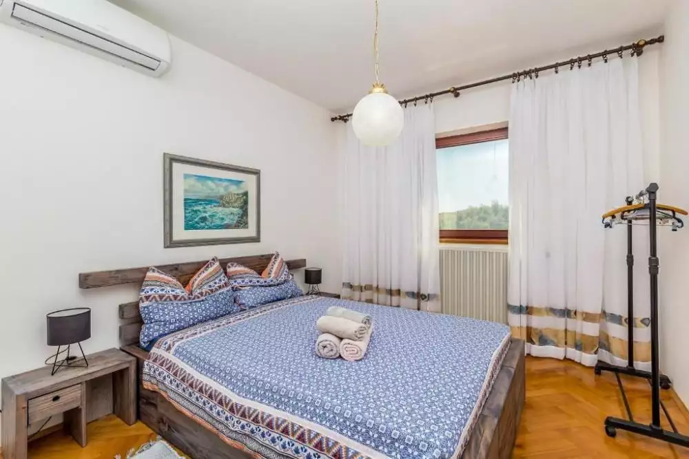 Hotels 282m² in Croatia, Krka. Priced at 623000€ rent photo-17
