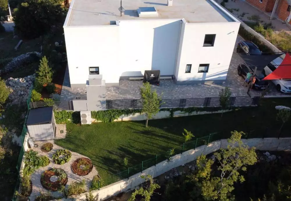 Villa 293m² in Croatia, Krka. Priced at 1250000€ rent photo-3