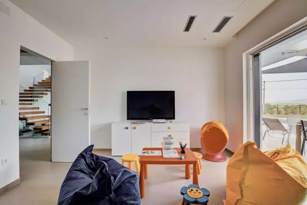 Villa 293m² in Croatia, Krka. Priced at 1250000€ rent photo-17