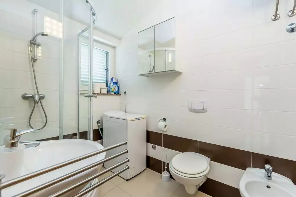 Villa 200m² in Croatia, Krka. Priced at 1280000€ rent photo-11