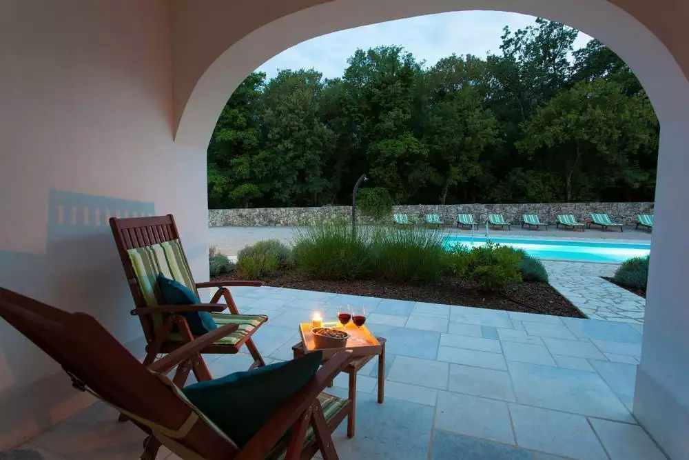 Hotels 255m² in Croatia, Krka. Priced at 1200000€ rent photo-8