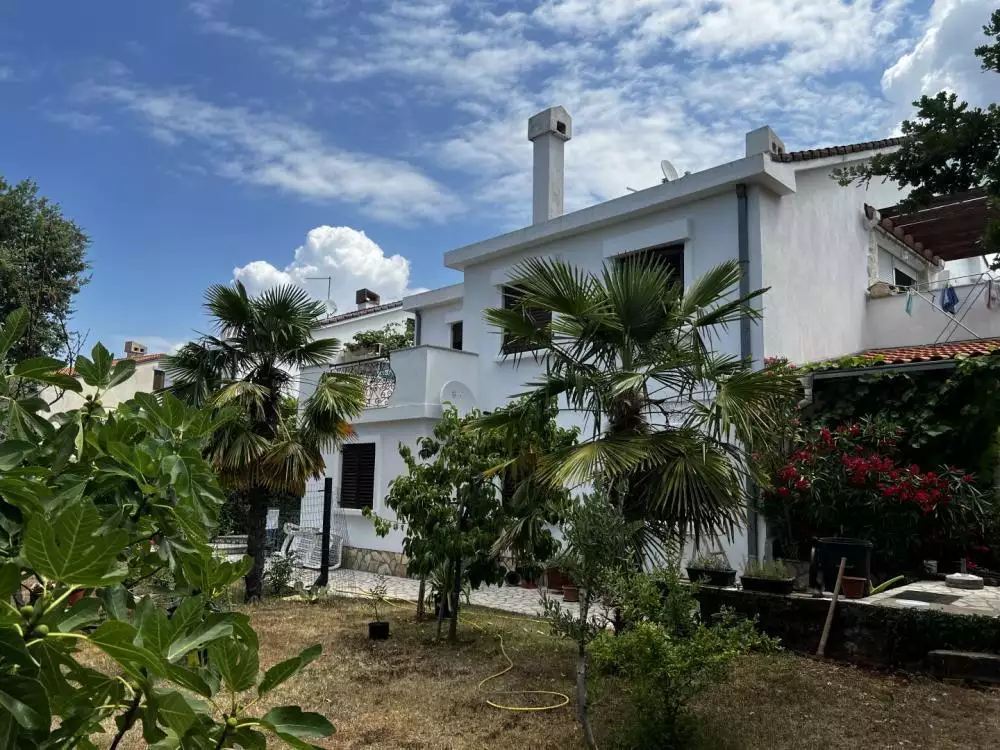 Hotels 386m² in Croatia, Krka. Priced at 790000€ rent photo-1