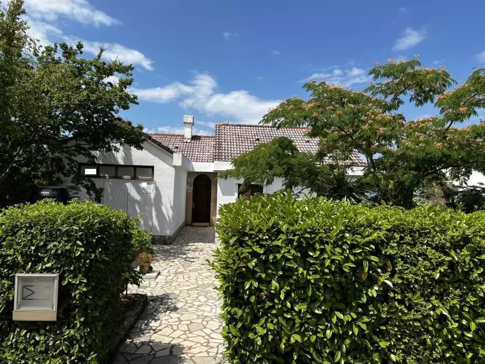 Hotels 386m² in Croatia, Krka. Priced at 790000€ rent photo-2