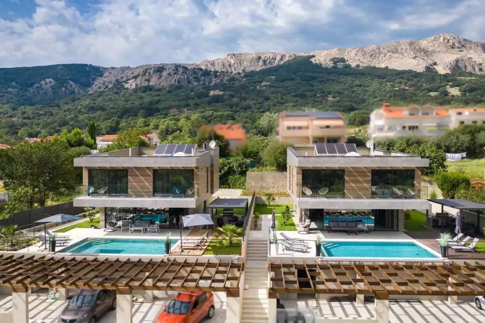 Villa 280m² in Croatia, Krka. Priced at 2000000€ rent photo-1