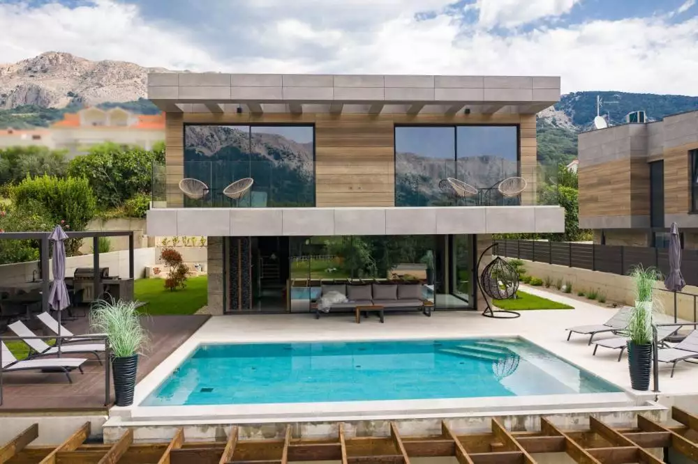 Villa 280m² in Croatia, Krka. Priced at 2000000€ rent photo-4