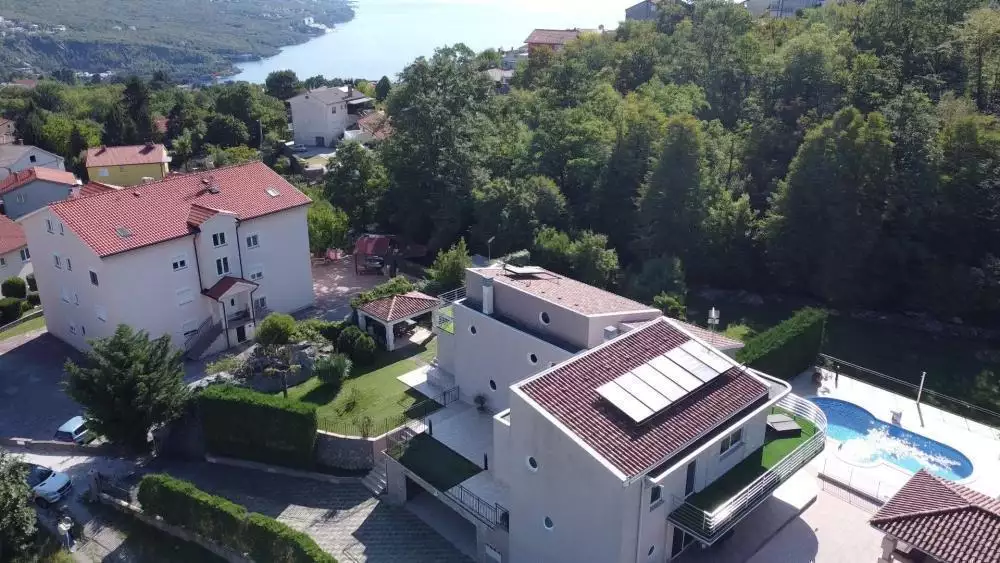 Villa 400m² in Croatia, Pobri. Priced at 1250000€ rent photo-2