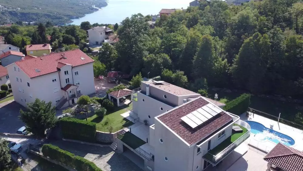Villa 400m² in Croatia, Pobri. Priced at 1250000€ rent photo-4