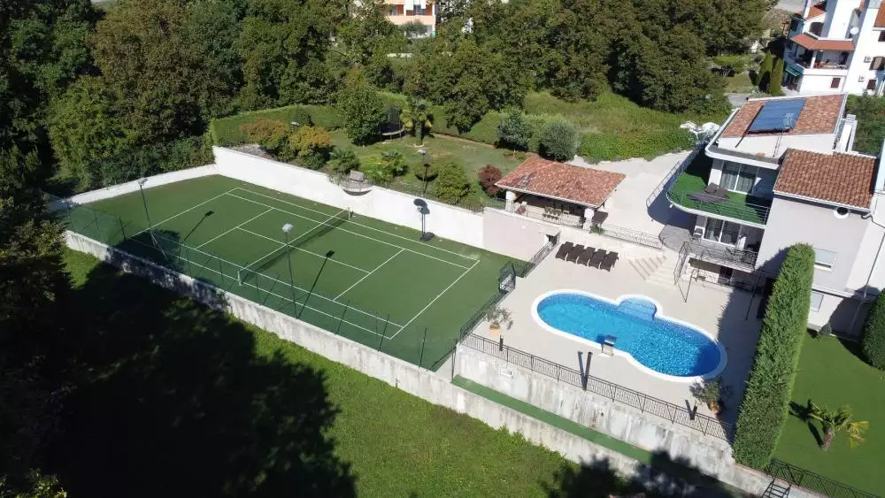 Villa 400m² in Croatia, Pobri. Priced at 1250000€ rent photo-5