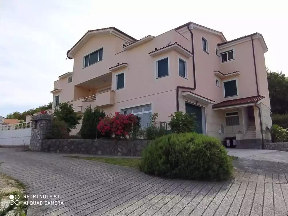 Hotels 1000m² in Croatia, Veprinac. Priced at 1700000€ rent photo-5