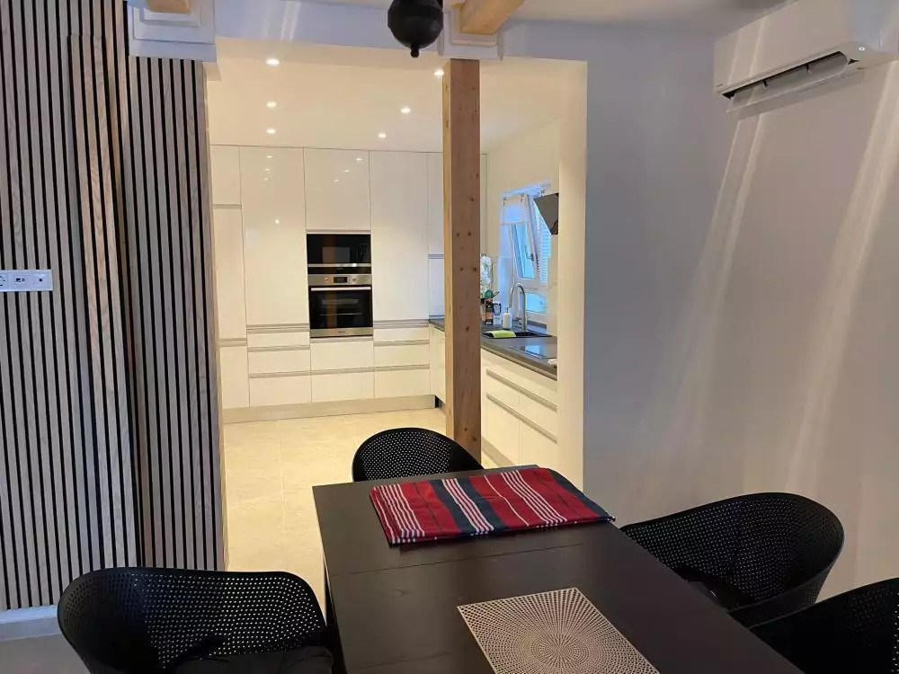 Villa 200m² in Croatia, Krka. Priced at 1250000€ rent photo-11