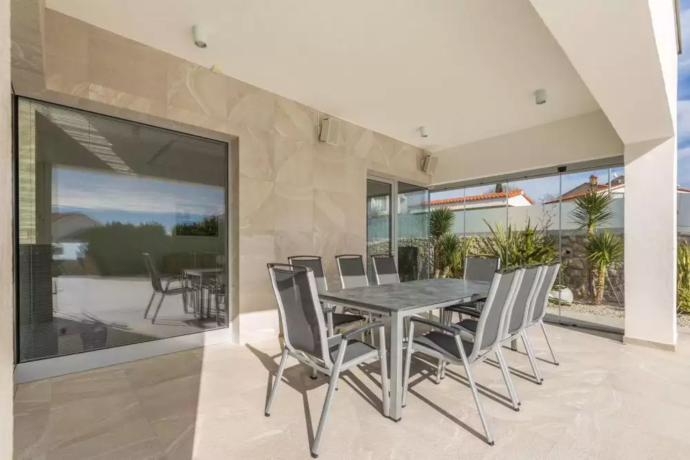 Villa 400m² in Croatia, Krka. Priced at 1980000€ rent photo-20