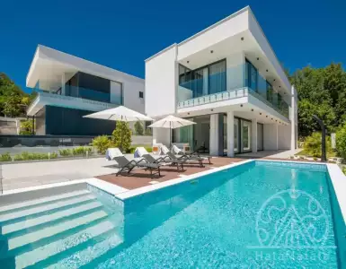 Buy in Croatia for 1470000€