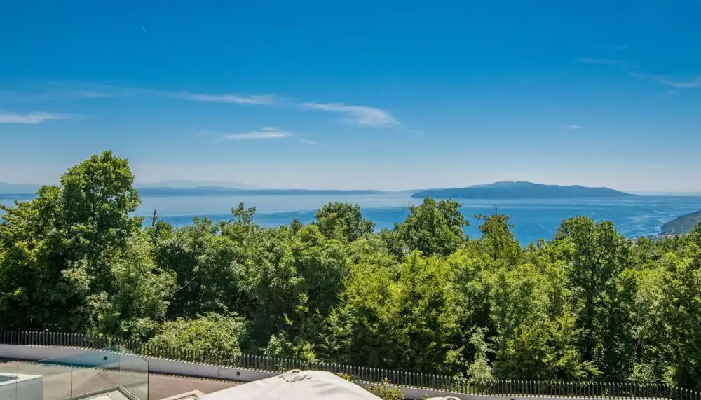 Villa 269m² in Croatia, Veprinac. Priced at 990000€ rent photo-2
