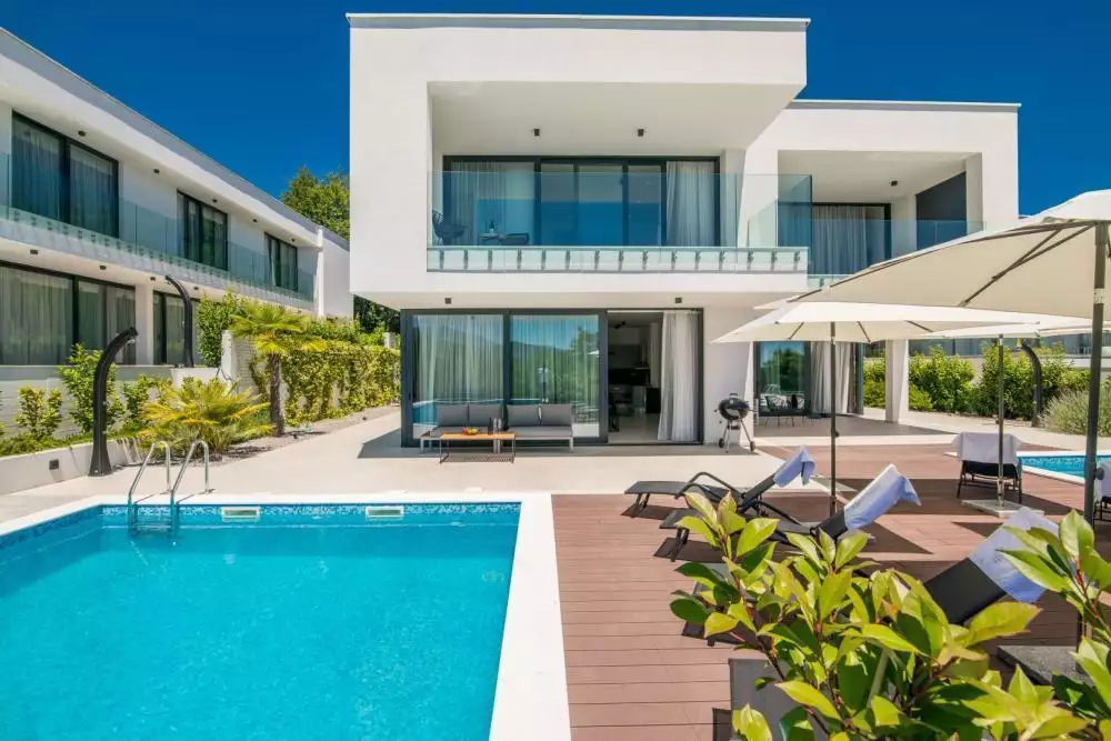 Villa 269m² in Croatia, Veprinac. Priced at 990000€ rent photo-4