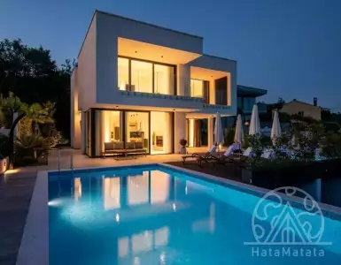 Buy in Croatia for 990000€