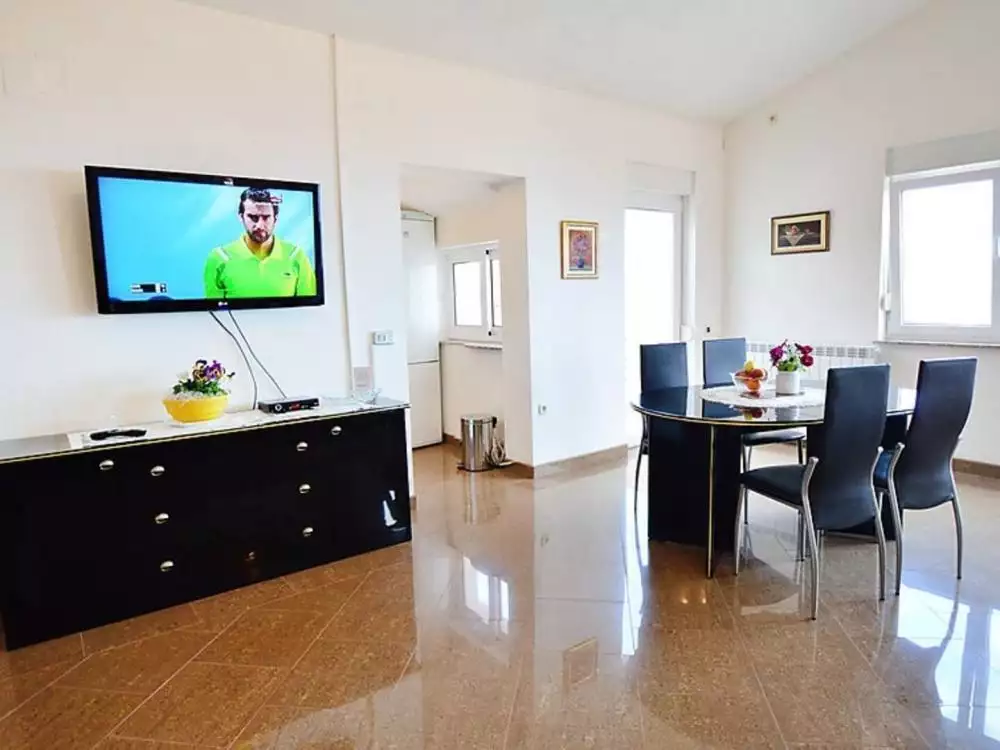 Hotels 1000m² in Croatia, Veprinac. Priced at 1400000€ rent photo-7