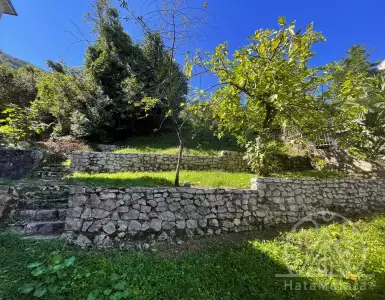 Buy in Montenegro for 472500€