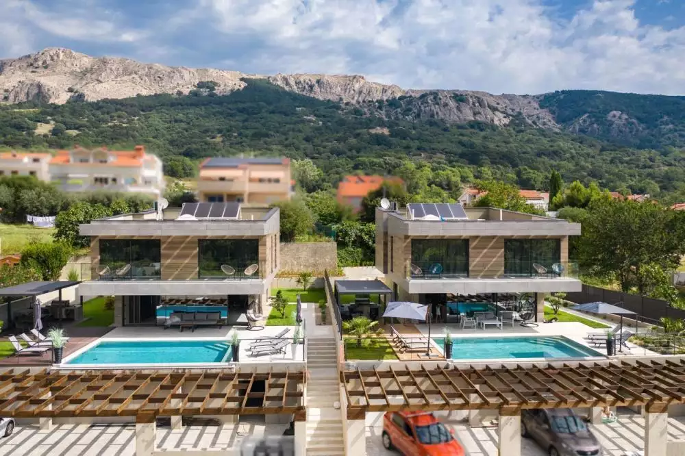 Villa 280m² in Croatia, Krka. Priced at 2100000€ rent photo-2