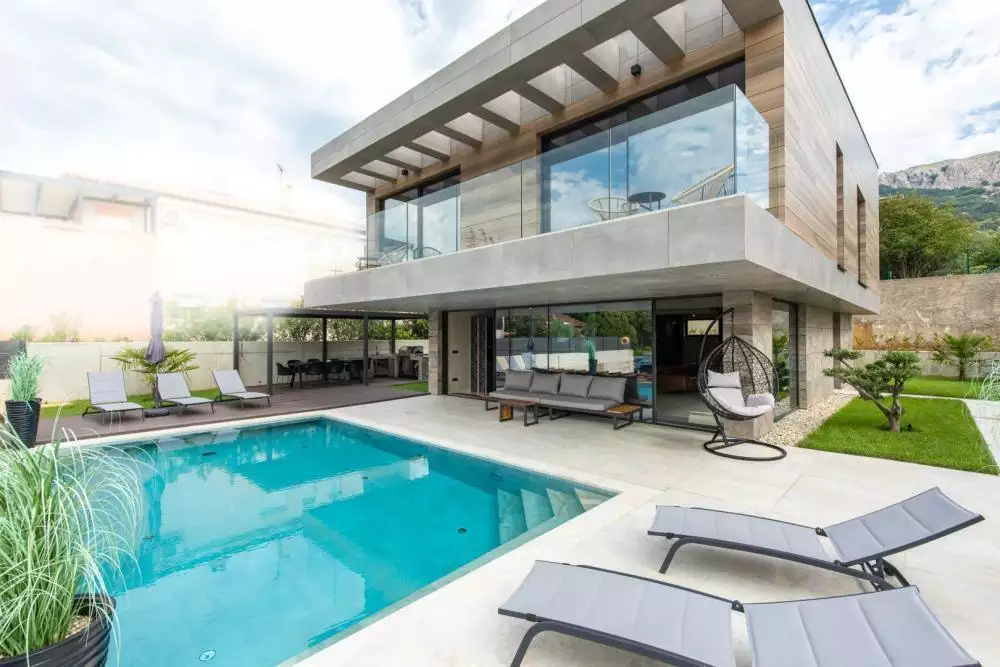 Villa 280m² in Croatia, Krka. Priced at 2100000€ rent photo-3