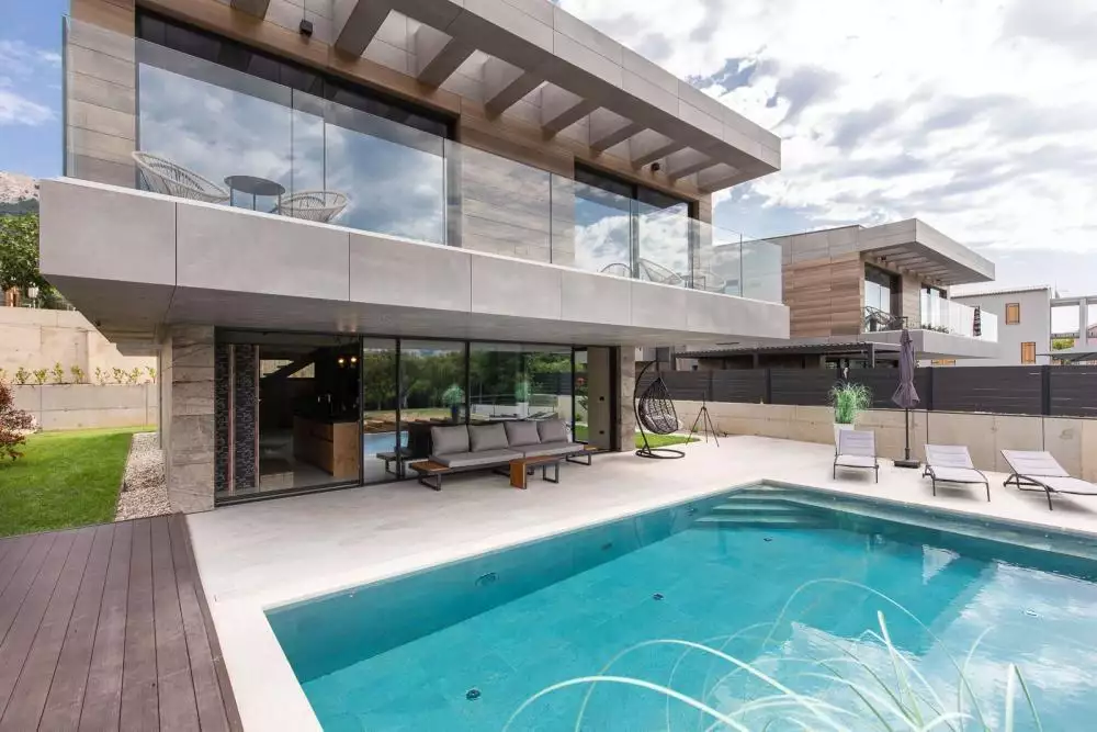 Villa 280m² in Croatia, Krka. Priced at 2100000€ rent photo-5