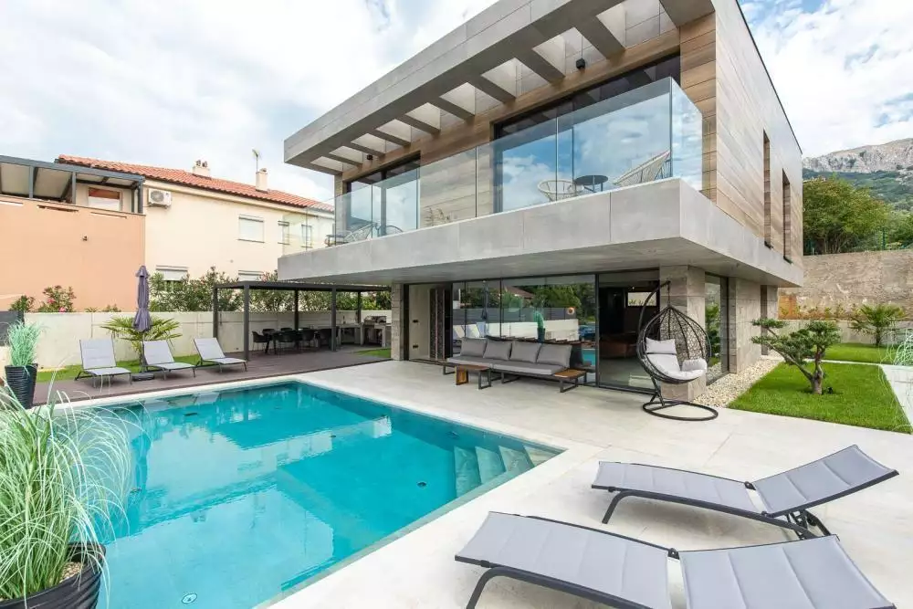 Villa 280m² in Croatia, Krka. Priced at 2100000€ rent photo-6
