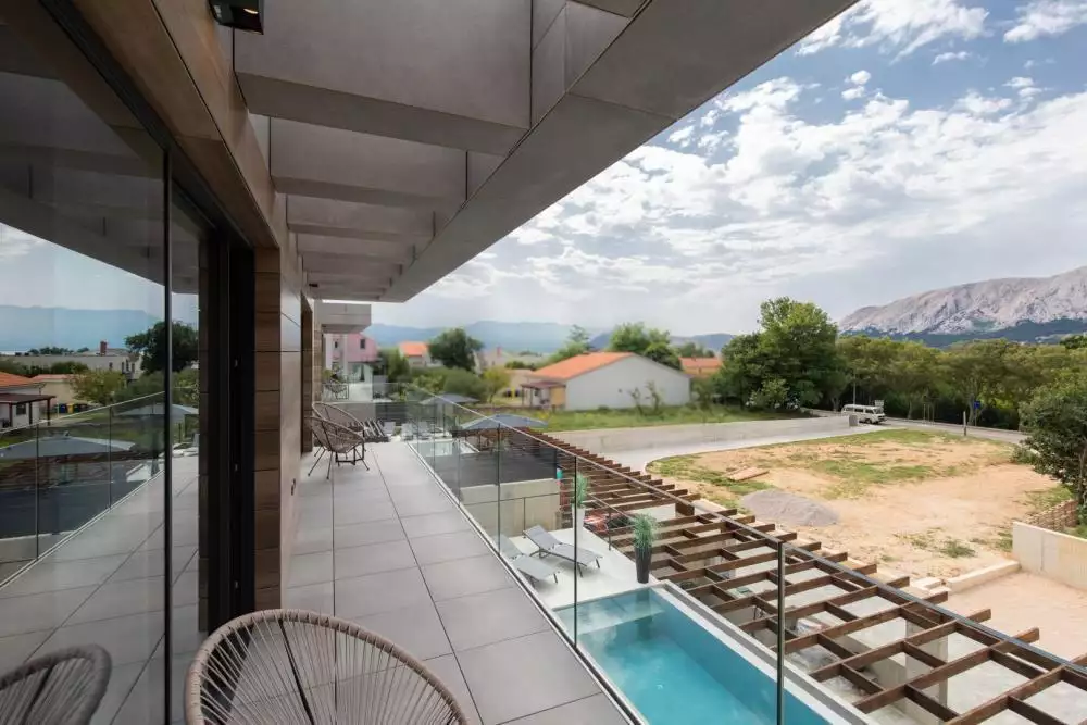 Villa 280m² in Croatia, Krka. Priced at 2100000€ rent photo-11