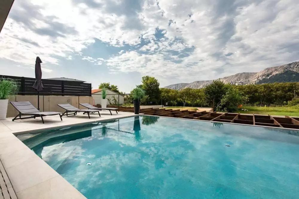 Villa 280m² in Croatia, Krka. Priced at 2100000€ rent photo-12