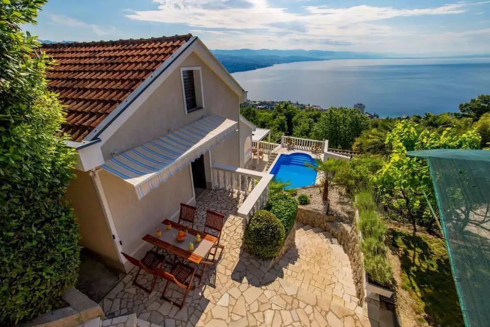 Villa 430m² in Croatia, Matulji. Priced at 892300€ rent photo-6