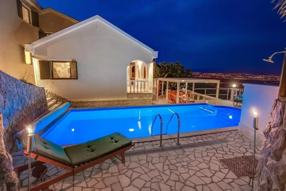 Villa 430m² in Croatia, Matulji. Priced at 892300€ rent photo-13