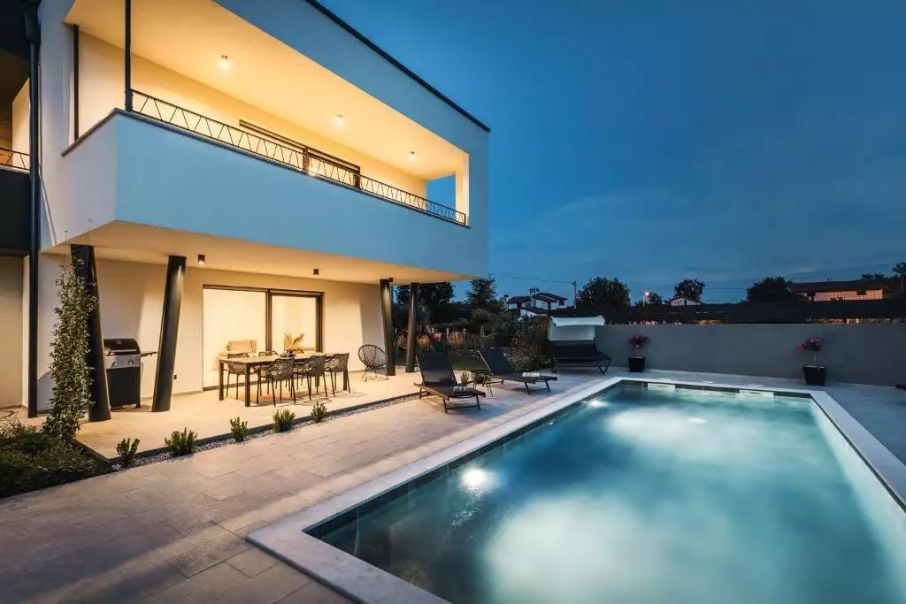 Villa 303m² in Croatia, Umag. Priced at 934000€ rent photo-6