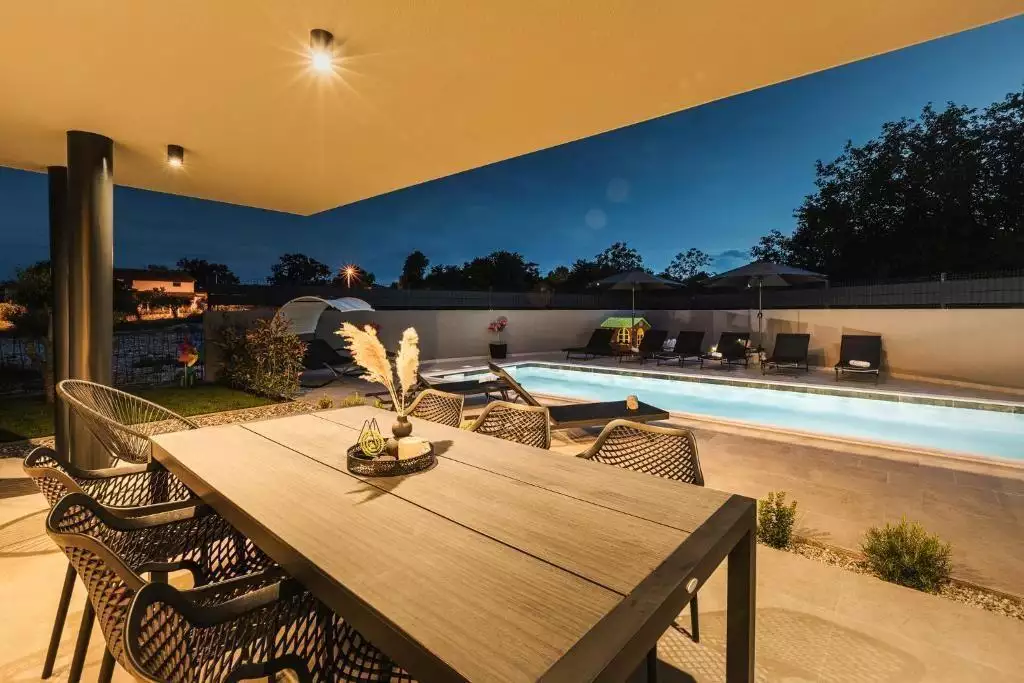 Villa 303m² in Croatia, Umag. Priced at 934000€ rent photo-7
