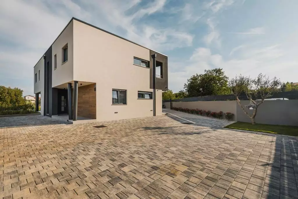 Villa 303m² in Croatia, Umag. Priced at 934000€ rent photo-10