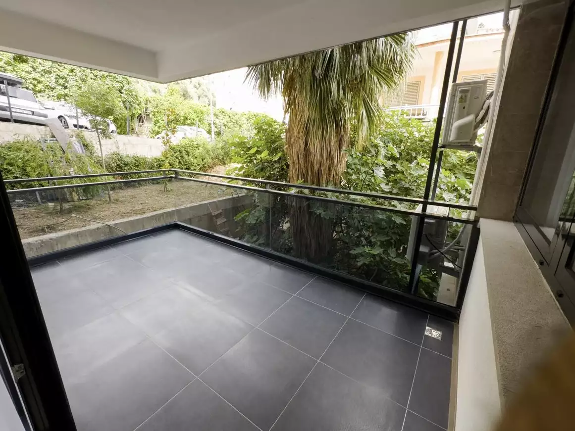 Flat 67m² in Montenegro, Sveti-Stefan. Priced at 250000€ rent photo-35