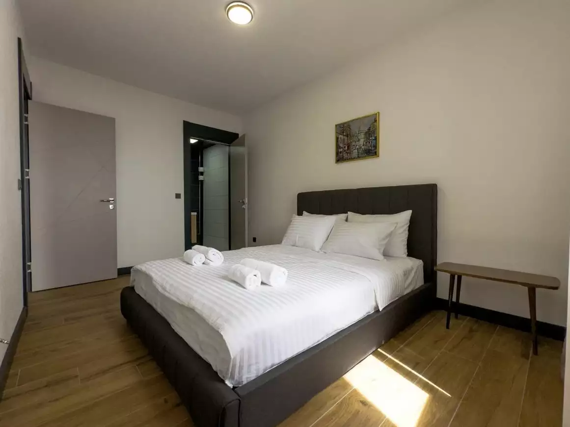 Flat 67m² in Montenegro, Sveti-Stefan. Priced at 250000€ rent photo-49