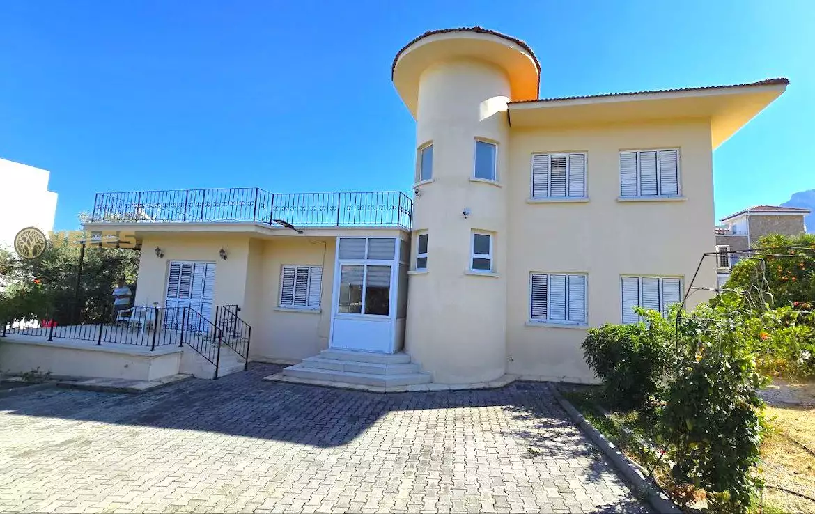 Villa 260m² in Cyprus, Edremith. Priced at 538200€ rent photo-2