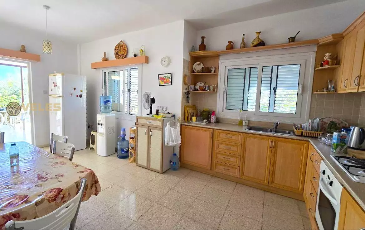 Villa 260m² in Cyprus, Edremith. Priced at 538200€ rent photo-10