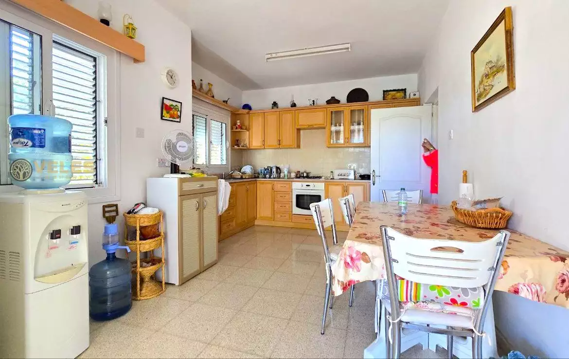 Villa 260m² in Cyprus, Edremith. Priced at 538200€ rent photo-11