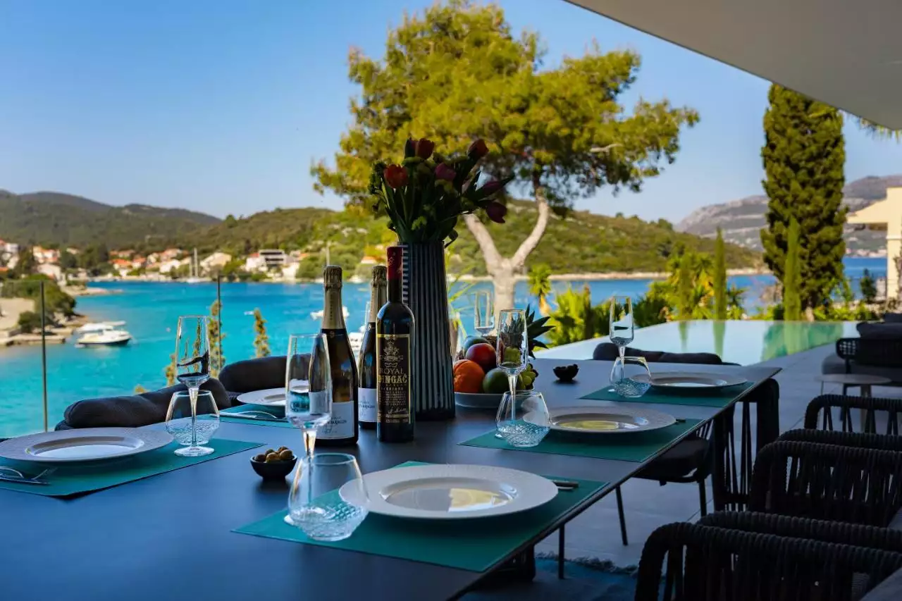 House 390m² in Croatia, Korcula. Priced at 2100000€ rent photo-18