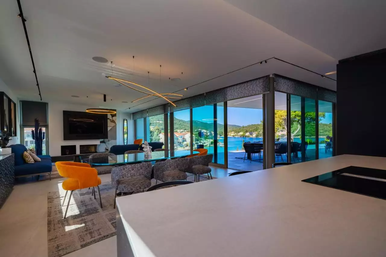 House 390m² in Croatia, Korcula. Priced at 2100000€ rent photo-21