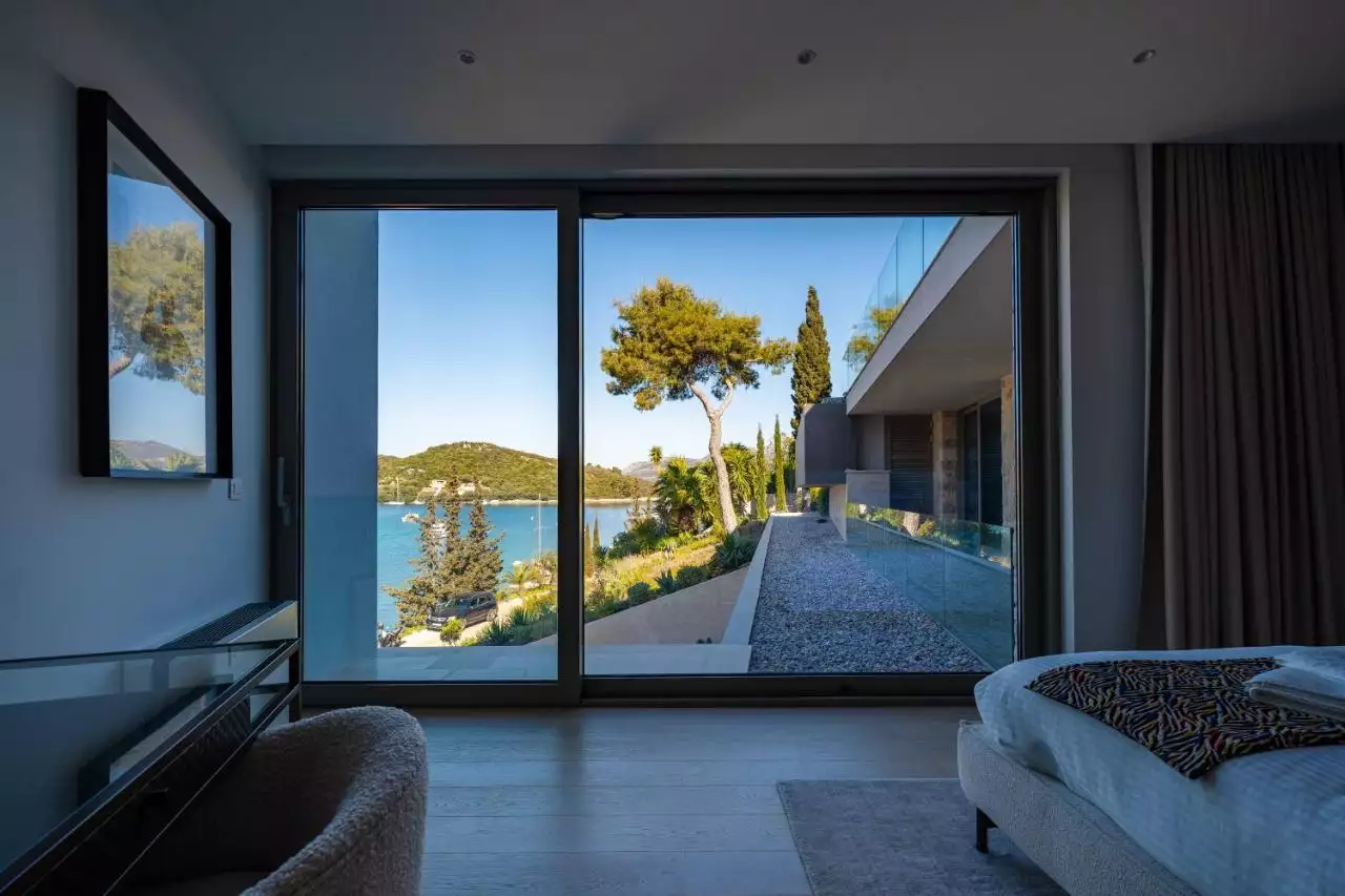 House 390m² in Croatia, Korcula. Priced at 2100000€ rent photo-37