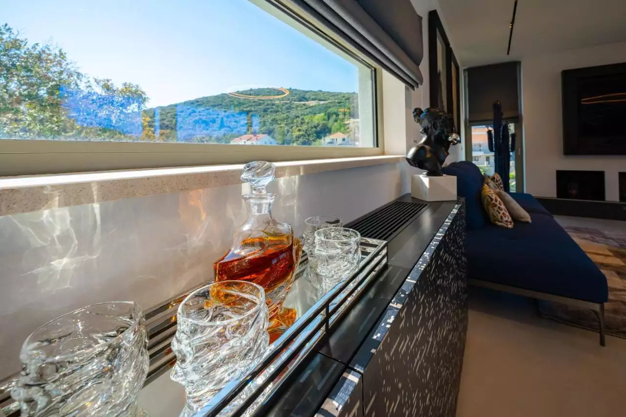House 390m² in Croatia, Korcula. Priced at 2100000€ rent photo-39