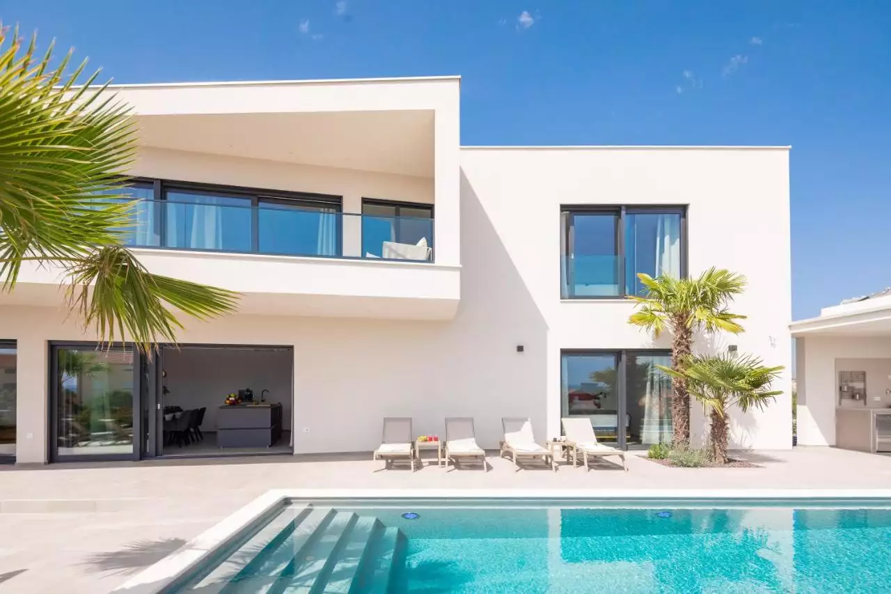 House 320m² in Croatia, Vodice. Priced at 1600000€ rent photo-4