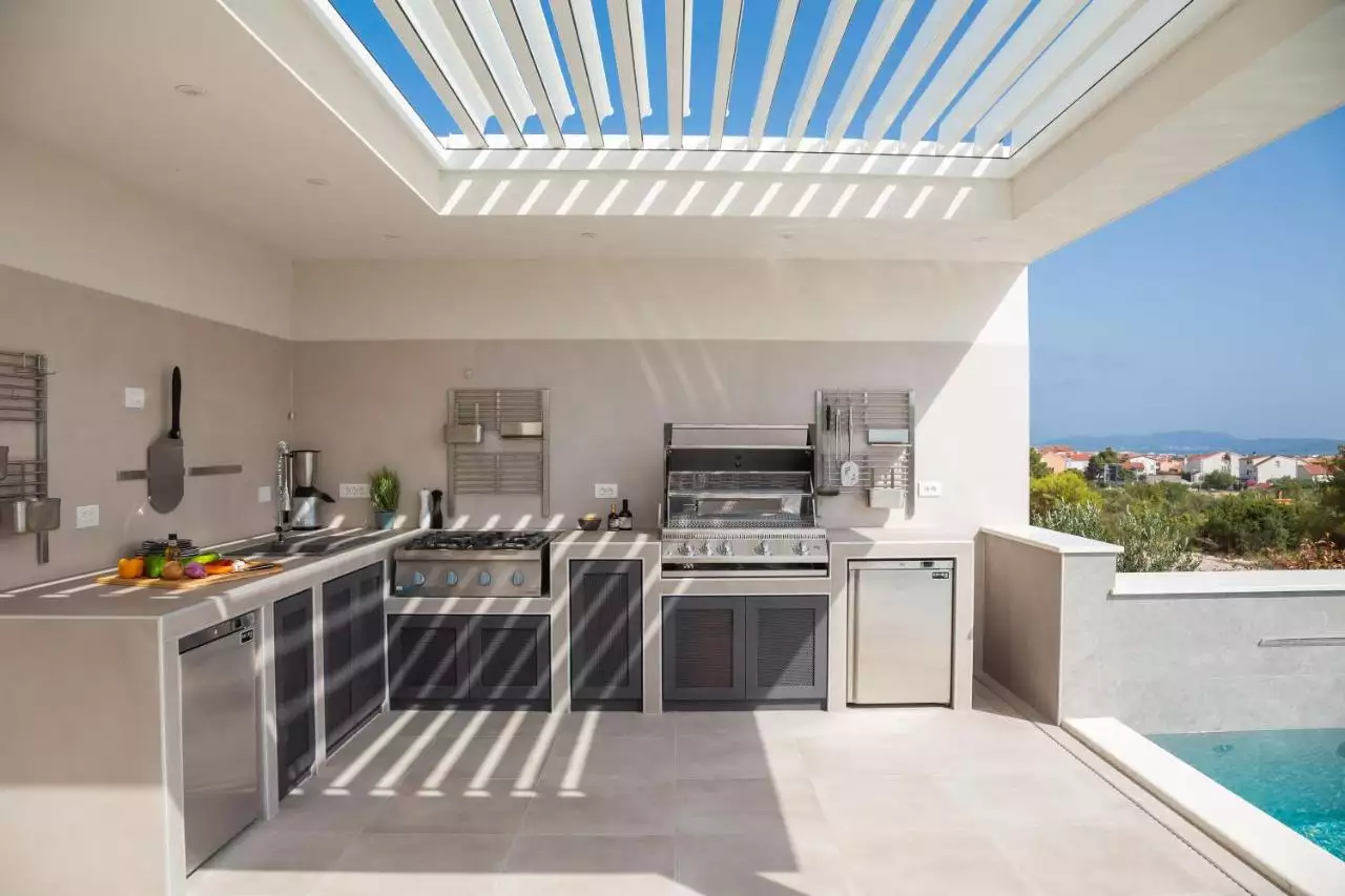 House 320m² in Croatia, Vodice. Priced at 1600000€ rent photo-17
