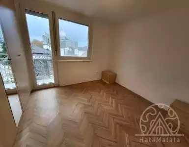 Buy in Slovenia for 195000€