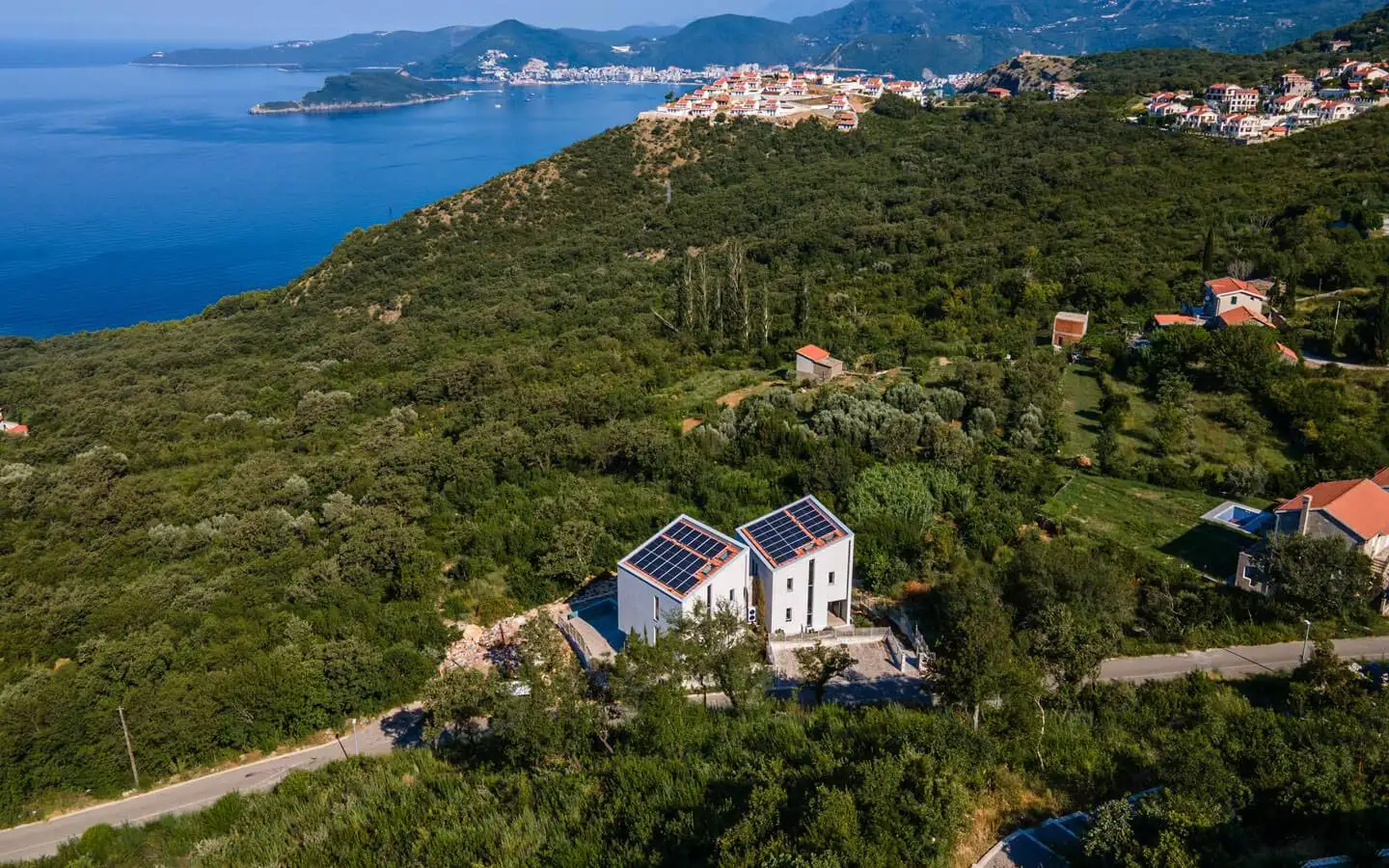 Villa 227m² in Montenegro, Tudorovici. Priced at 850000€ rent photo-2